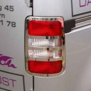 Хром накладки на задние фонари для Volkswagen Caddy (2004 - 2010)