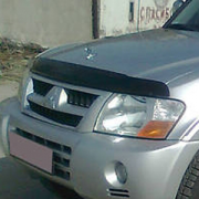 Мухобойка для Mitsubishi Pajero 3 (2000 - 2006)
