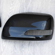 Карбон на зеркала с вырезами под повторители (2012+) для Toyota Land Cruiser 200 (2015 - ...)