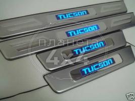 Накладки на пороги Hyundai Tucson (2004 - 2014)