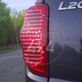 Фонари задние диодные (красные) Mitsubishi L200 (2006 - 2015)