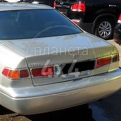 Хром задних фонарей Toyota Camry 20 (1997 - 2001)